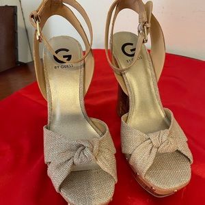 Guess Revail2 Platform Sandal